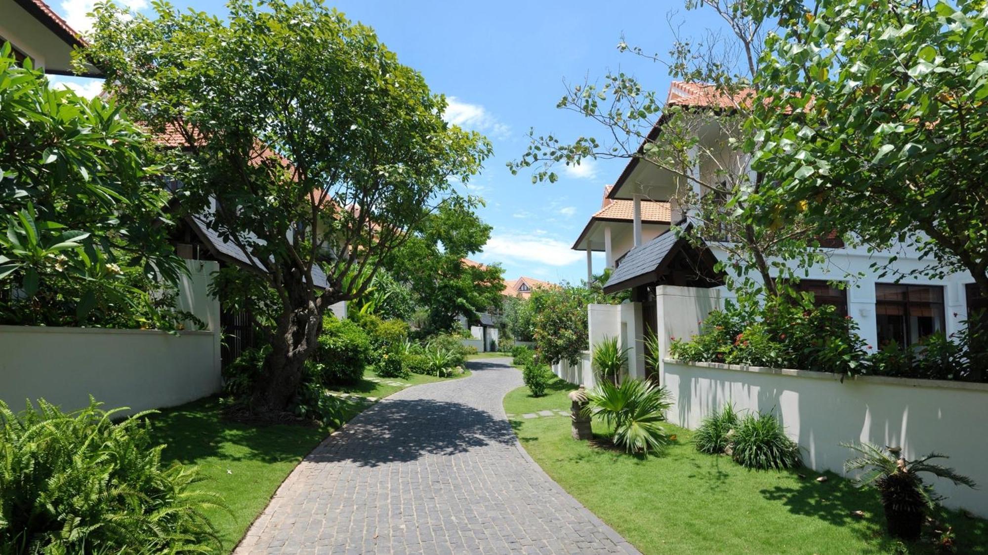 Tropical Pool Villas ดานัง ภายนอก รูปภาพ
